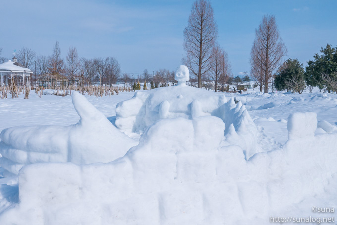 ロボット兵の雪像